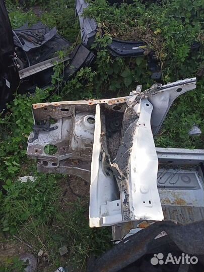 Бочина правая Рено Логан 2