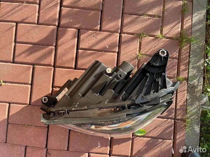 Фара левая w213