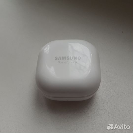 Беспроводные наушники Sumsung Galaxy Buds Live