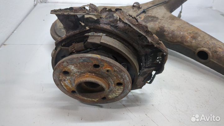 Ступица (кулак, цапфа) правая задняя Mercedes Vito W639, 2011