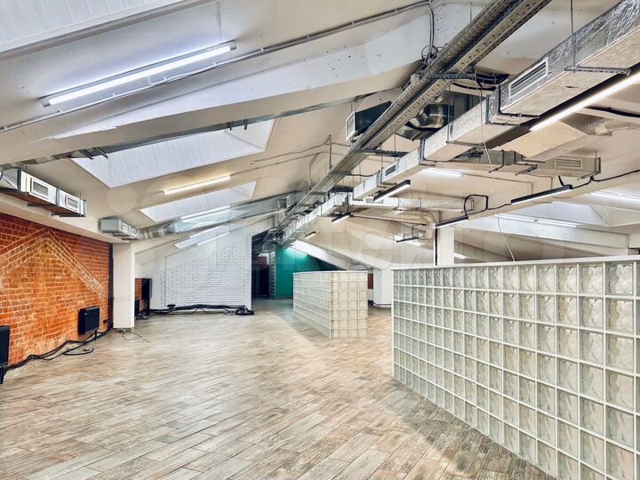 Сдам офисное помещение, 654 м²