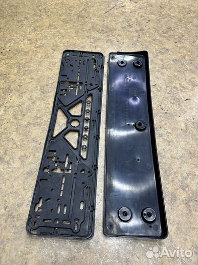 Номерной педъестал на volkswagen touareg