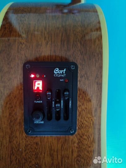 Электроакустическая гитара Cort Ad880ce