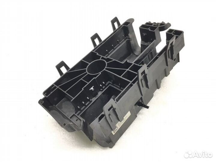 Корпус блока предохранителей Chevrolet Cruze седан