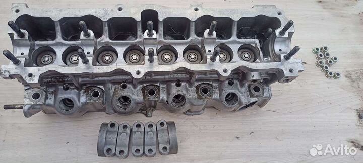 Головка блока цилиндров nissan CD17, CD20