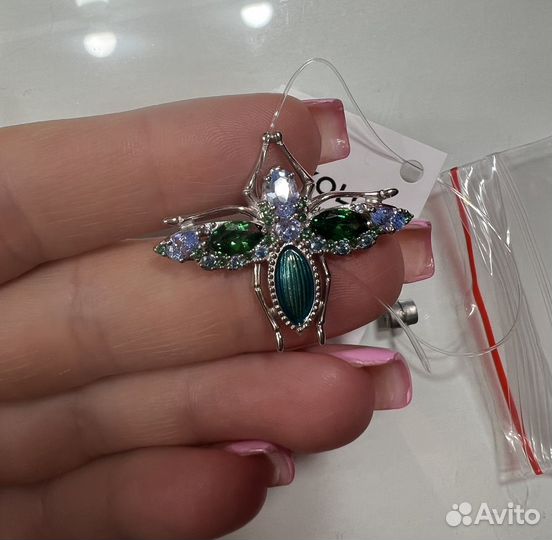 Брошь из серебра
