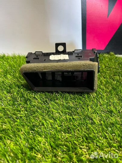 Дефлектор обдува салона левый верхний Ford Mustang