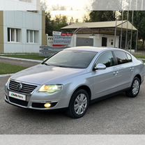 Volkswagen Passat 2.0 AT, 2008, 280 000 км, с пробегом, цена 995 000 руб.