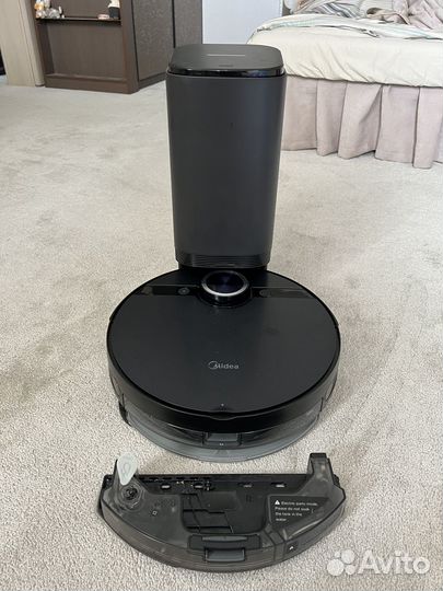 Робот-пылесос Midea
