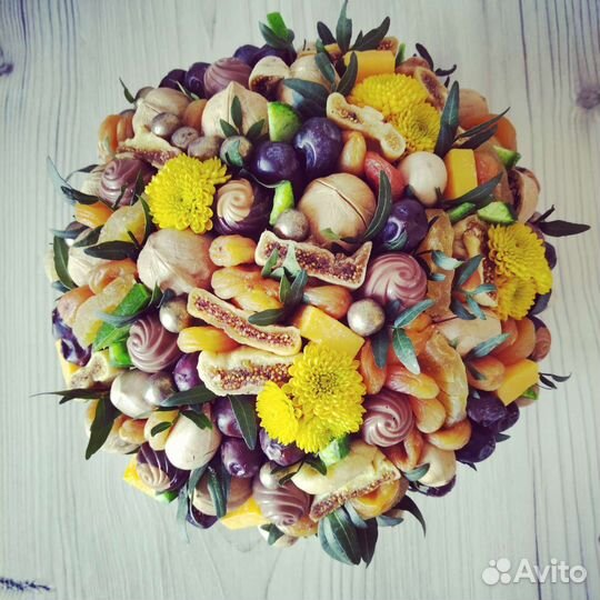 Букет из сухофруктов и конфет