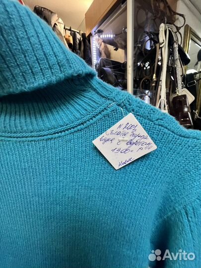 Платье водолазкой бирюзовое новое