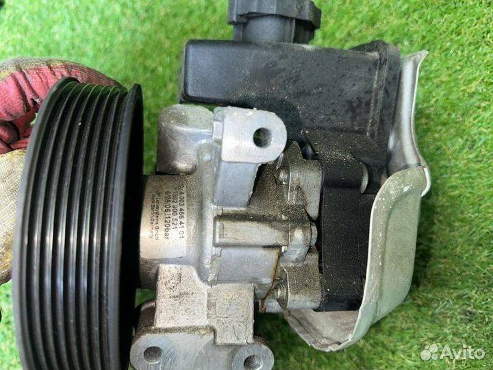 Насос гидроусилителя руля Mercedes С W203