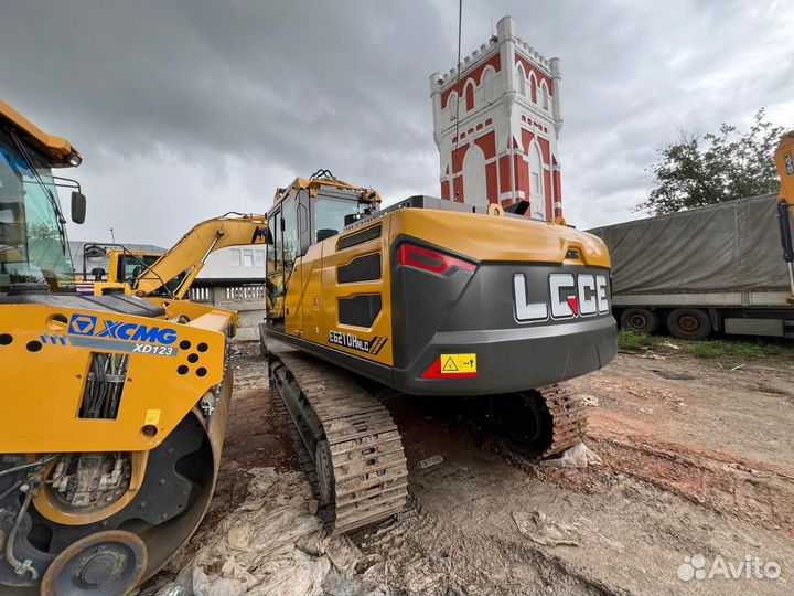 Гусеничный экскаватор LGCE (SDLG) E6210HNLC, 2023