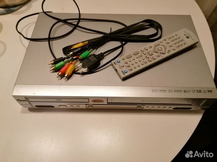 Видеодвойка LG DCK585XB