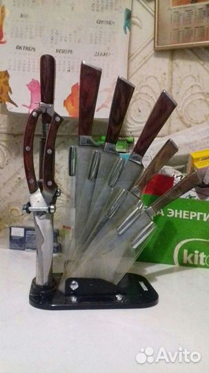 Новыы набор ножей из 8 предметов фирмы bergner