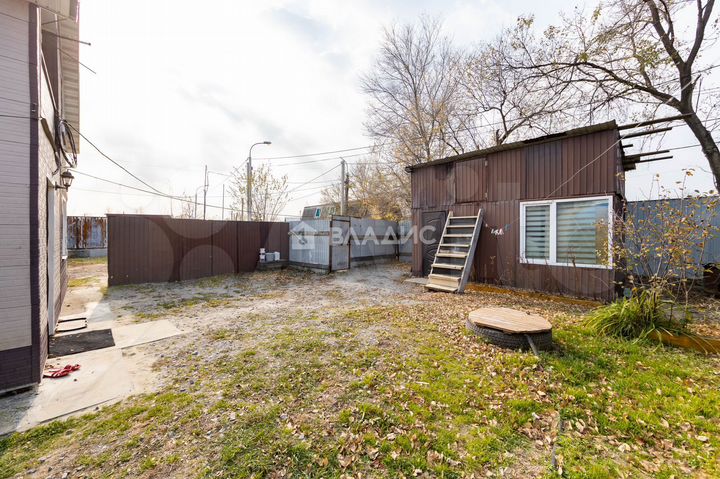 Дом 106 м² на участке 6,33 га