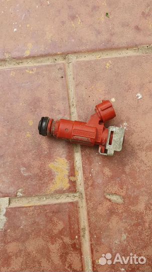 Форсунка Nissan Primera P12, Almera N16. qg18de