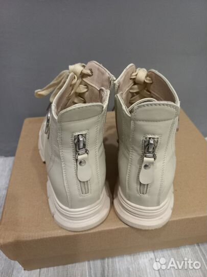 Ботинки женские зимние 39 размера