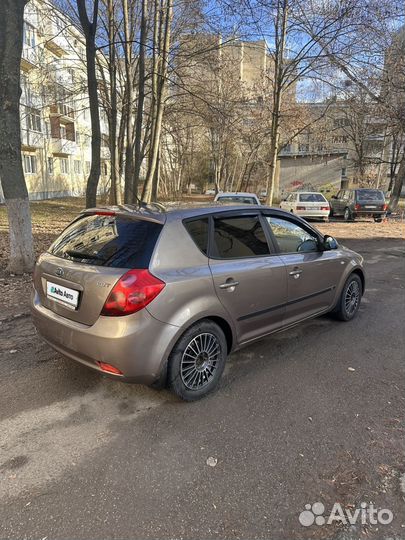 Kia Ceed 1.6 AT, 2009, 229 000 км