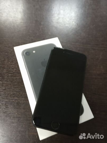 iPhone 7, 32 ГБ