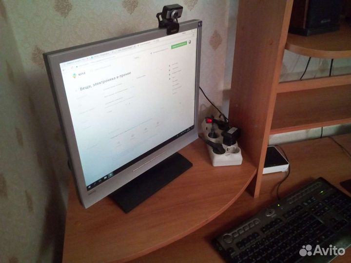 Стол универсальный компьютерный (уголок школьника)