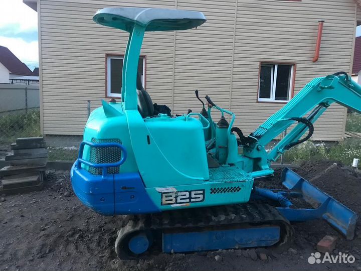 Мини-экскаватор YANMAR YB25, 1998
