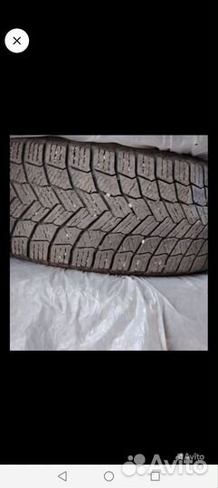 Michelin Agilis 215/60 R17