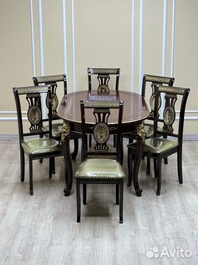 Стол и стулья