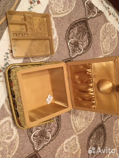 Коробка для ювелирных украшений