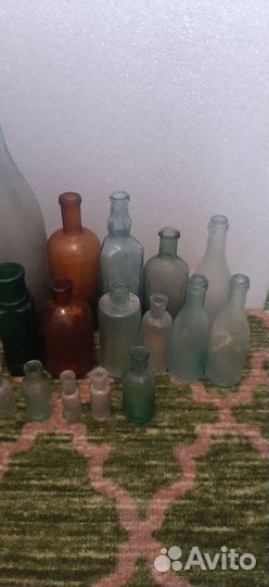 Старинные пузырьки и бутылки