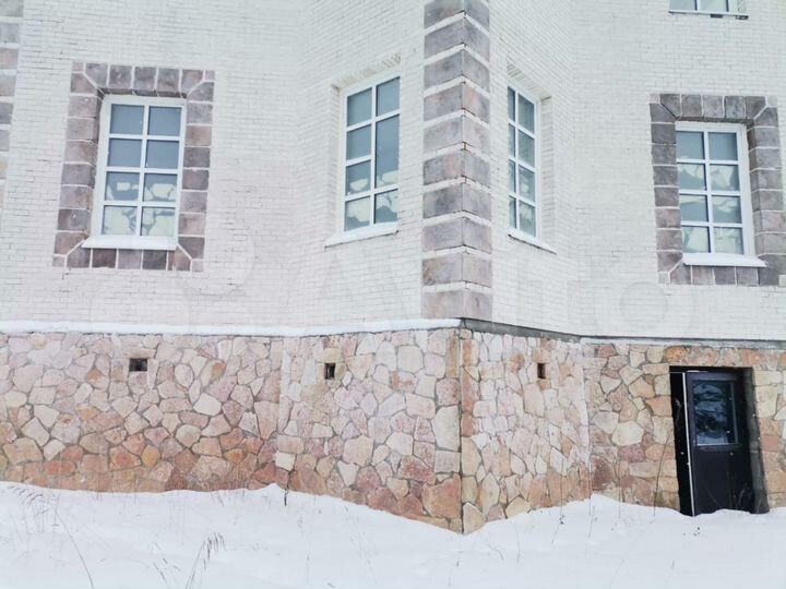 Коттедж 329,5 м² на участке 25 сот.