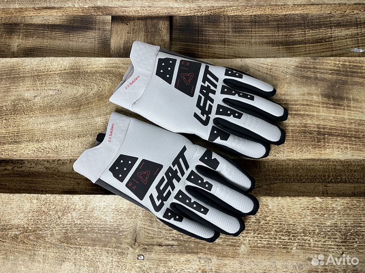 Мотоперчатки Leatt Moto 2.5 SubZero Glove Forge