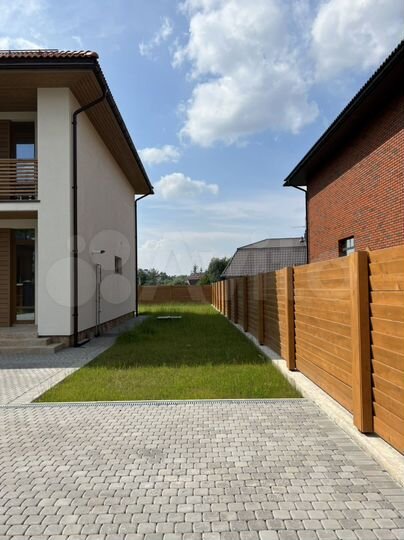 Дом 220 м² на участке 8 сот.