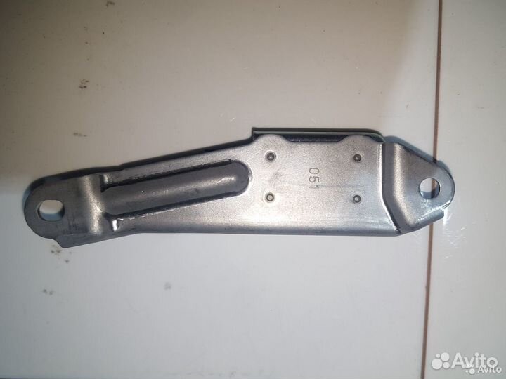 Датчик удара задний правый Subaru Legacy B13 03-09