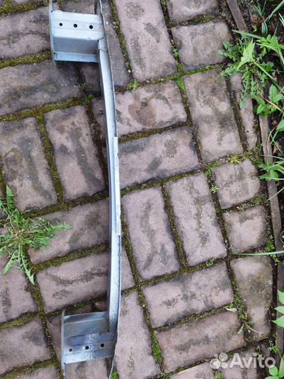 Усилитель бампера subaru forester