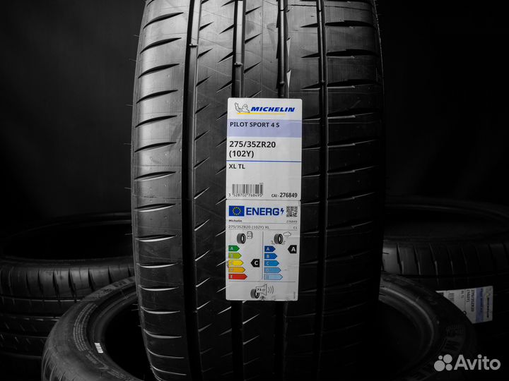 Michelin Pilot Sport 4 S 275/35 R20 и 245/40 R20