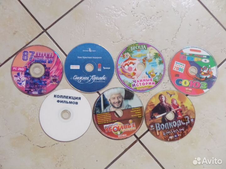 Dvd диски, фильмы и музыка. цена за все 62 штуки