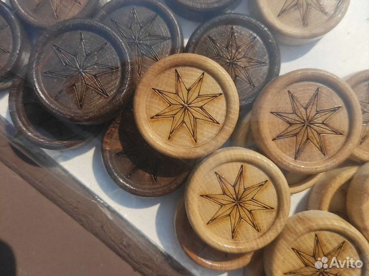 Фишки для нарды деревом с подложкой