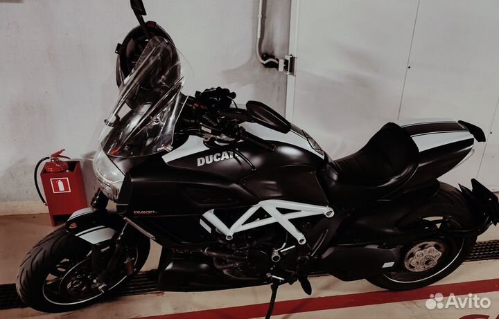 Ducati Diavel Carbon