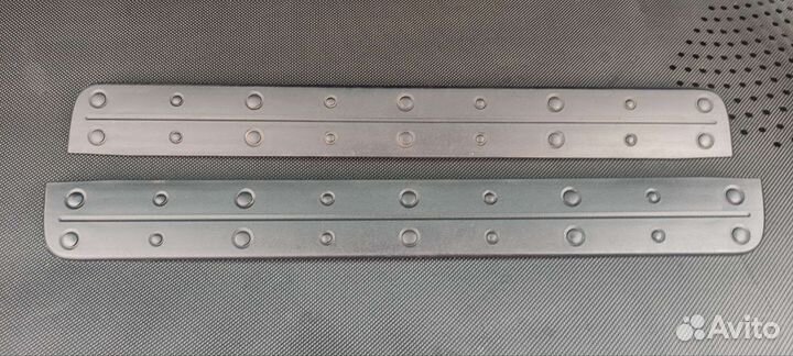 Пластиковые пороги altezza