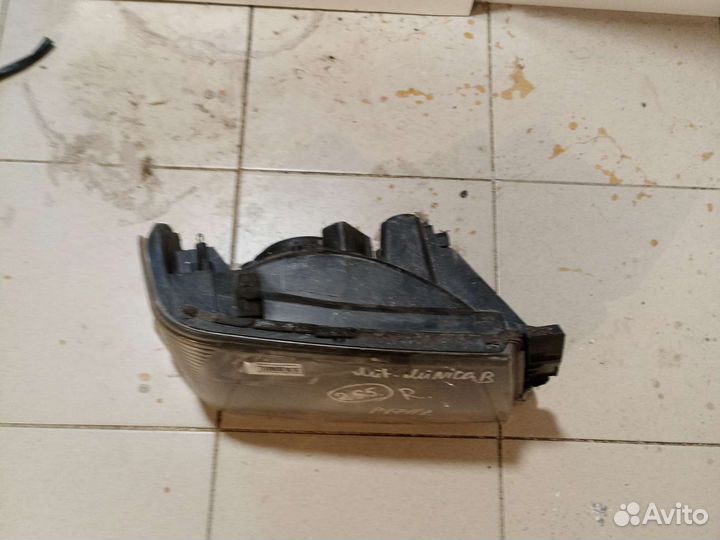 Фара mitsubishi minicab