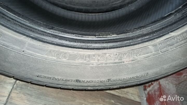 Yokohama dB Decibel E70 215/55 R17 108