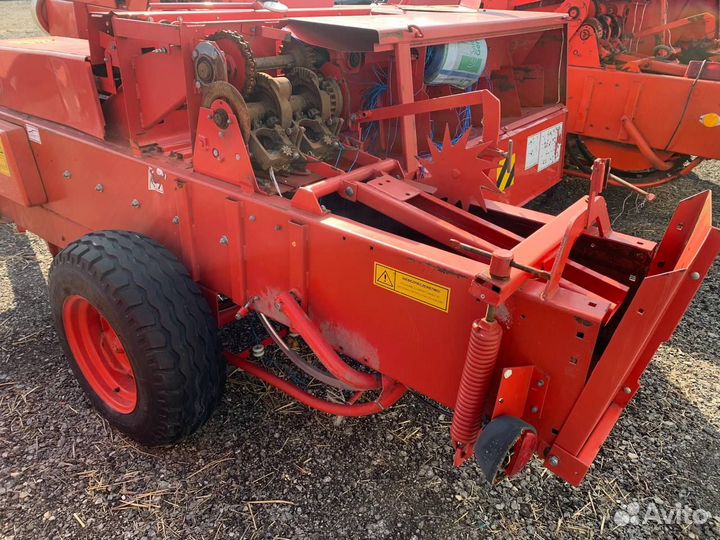 Пресс-подборщик Famarol Z511, 2002