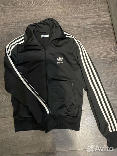 Спортивная кофта adidas женская