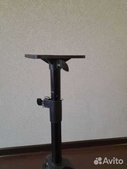 Стойка штатив под акустику