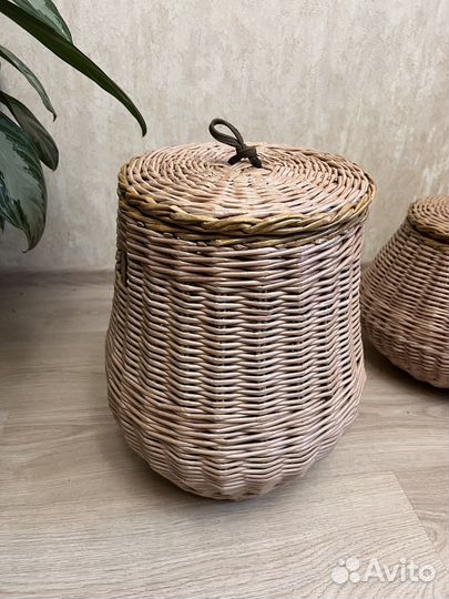 Корзина с крышкой