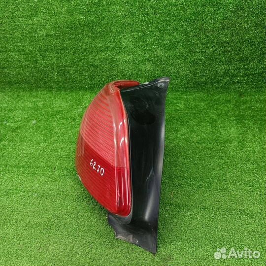 Фонарь задний левый Peugeot 206 2000