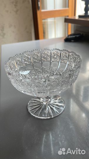Ваза хрустальная