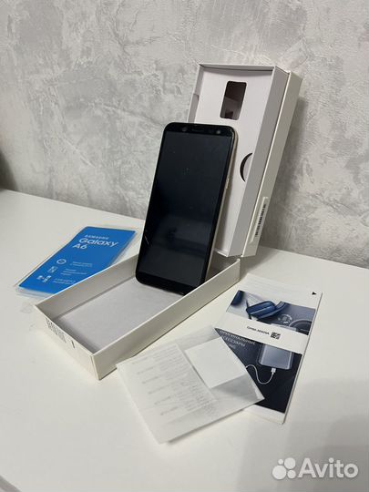 Samsung Galaxy A6, 3/32 ГБ