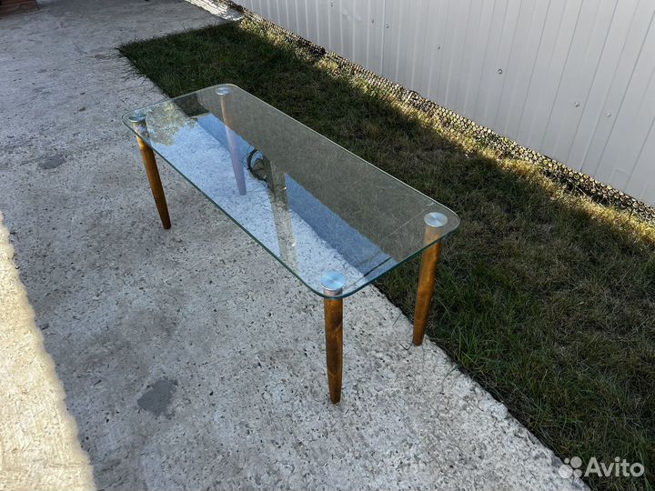 Журнальный столик стеклянный